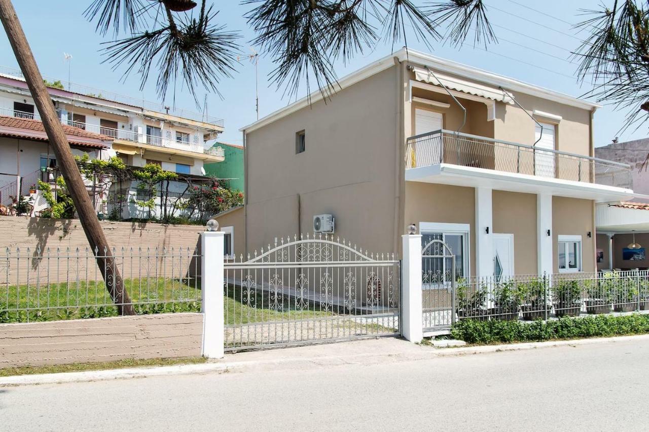 Villa Alexandra Nea Iraklia Exterior photo